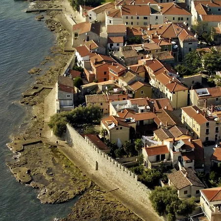 Novigrad Appartamento *